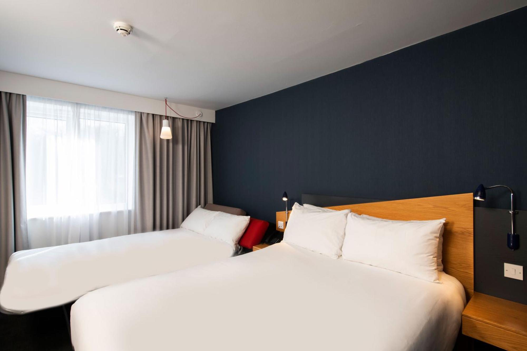 Holiday Inn Express Exeter East By Ihg Exterior foto
