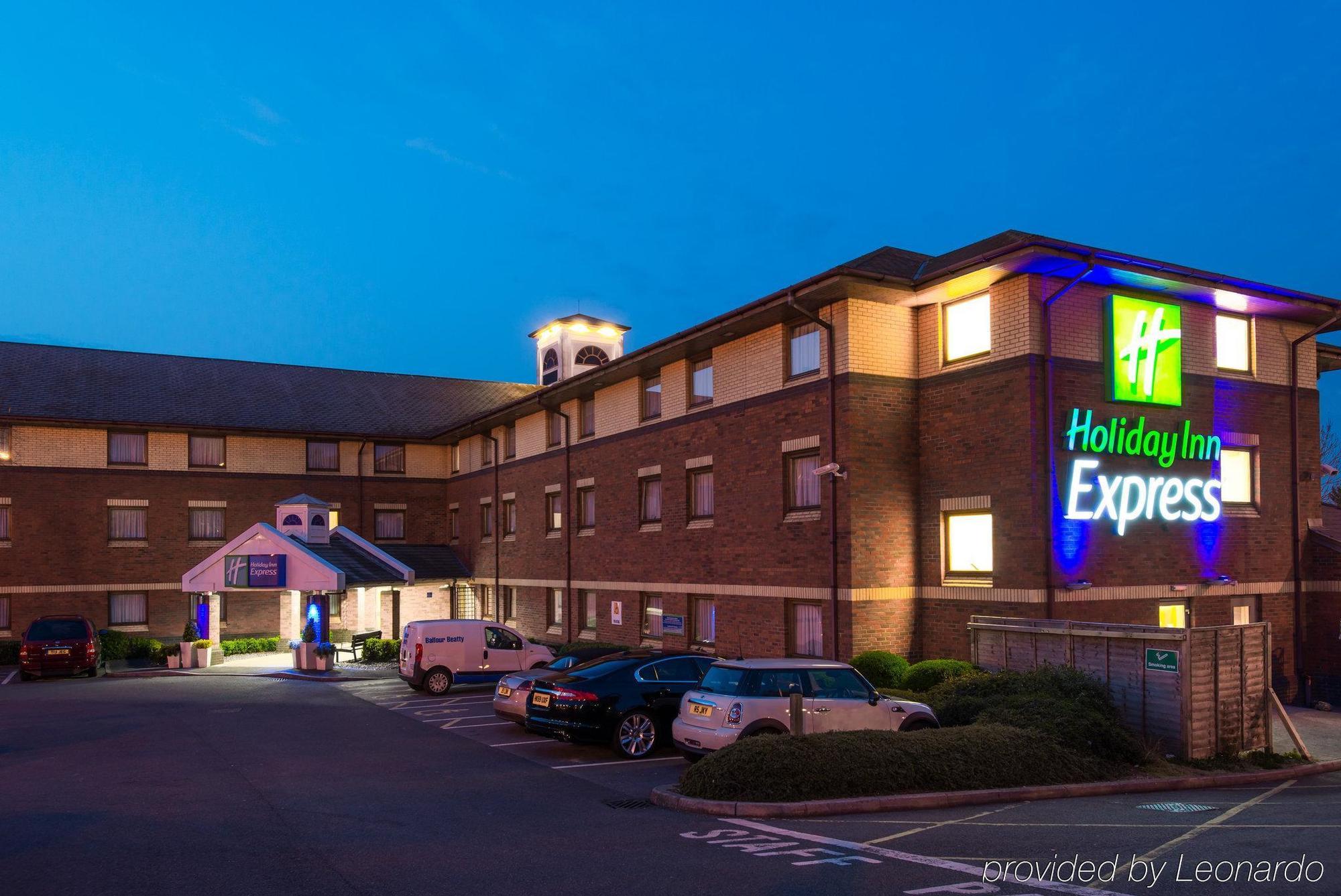 Holiday Inn Express Exeter East By Ihg Exterior foto