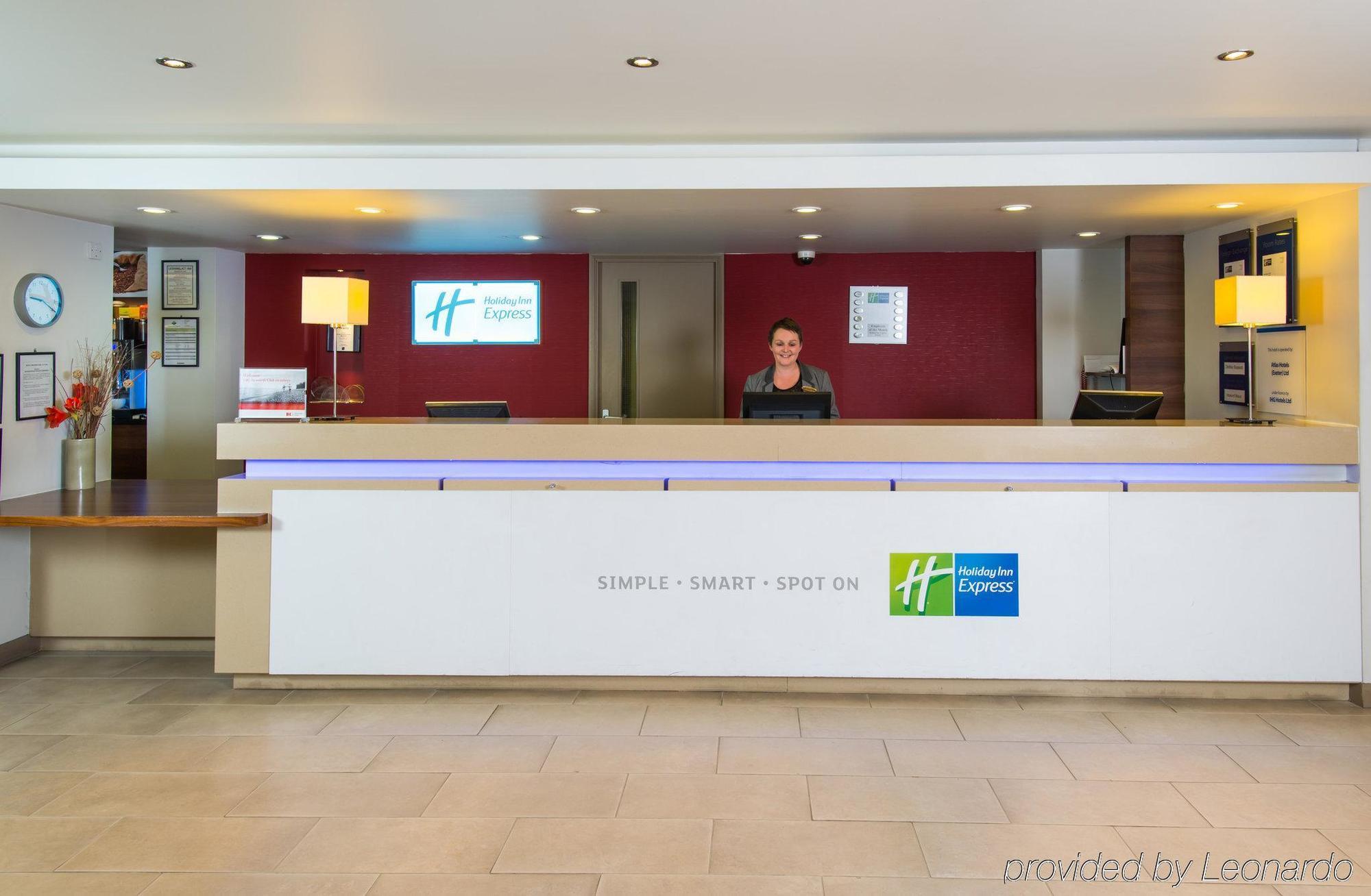 Holiday Inn Express Exeter East By Ihg Exterior foto