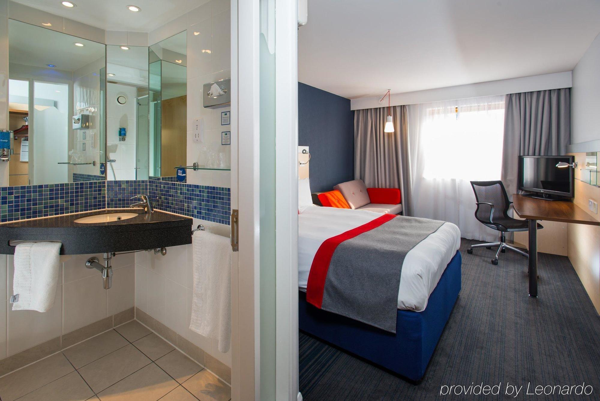Holiday Inn Express Exeter East By Ihg Exterior foto