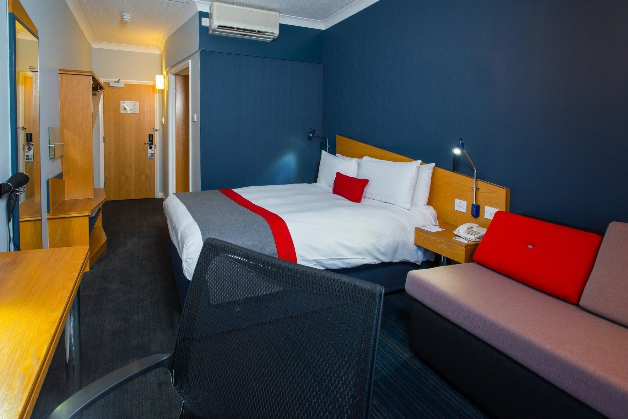 Holiday Inn Express Exeter East By Ihg Exterior foto